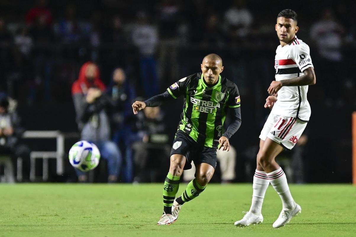 So Paulo e Amrica se enfrentaram neste sbado (22/4), no Morumbi, pela segunda rodada do Campeonato Brasileiro de 2023