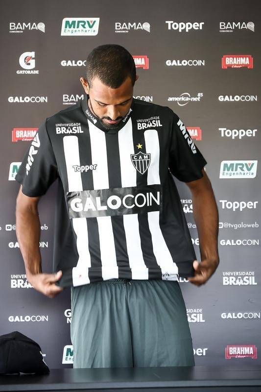 Imagens da apresentao de Maicon Bolt no Atltico