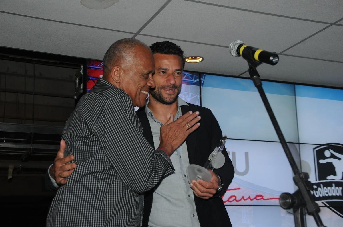 Trofu Tel Santana teve a 17 edio e premiou destaques do esporte mineiro em cerimnia no Mineiro