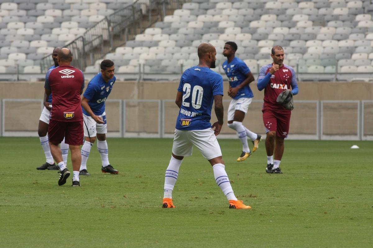 Treino do Cruzeiro nesta sexta-feira, no Mineiro