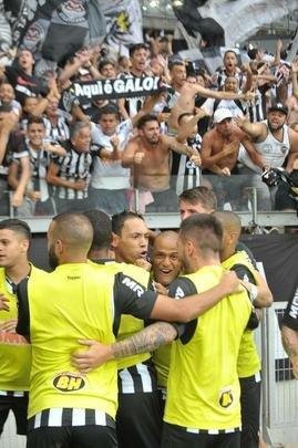 Fotos do segundo tempo do clssico entre Cruzeiro e Atltico, pela final do Mineiro