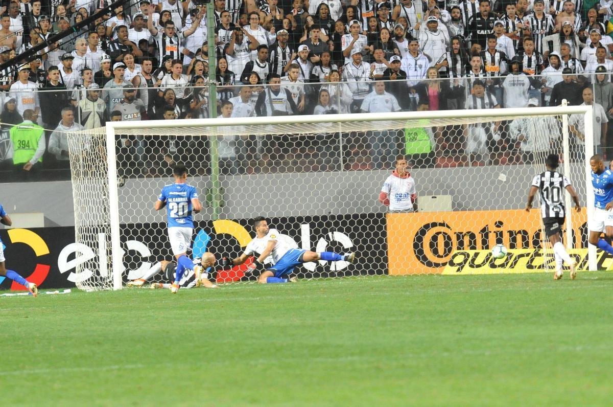 Atltico e Cruzeiro se enfrentaram pelas quartas de final da Copa do Brasil