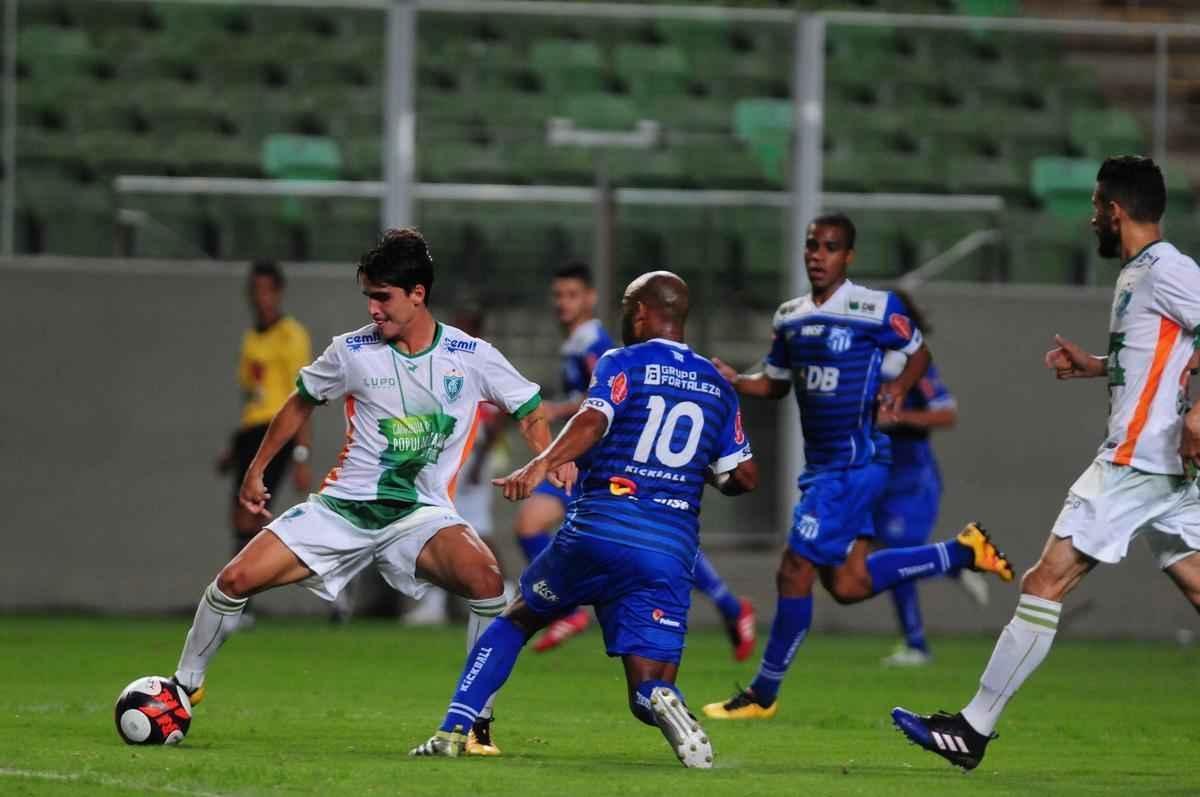 Imagens do jogo entre Amrica e URT, pelo Campeonato Mineiro, no Independncia