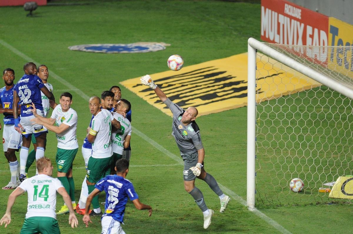 32ª rodada - Cruzeiro 0x0 Cuiabá - 29/12, no Independência - 12º lugar, com 41 pontos