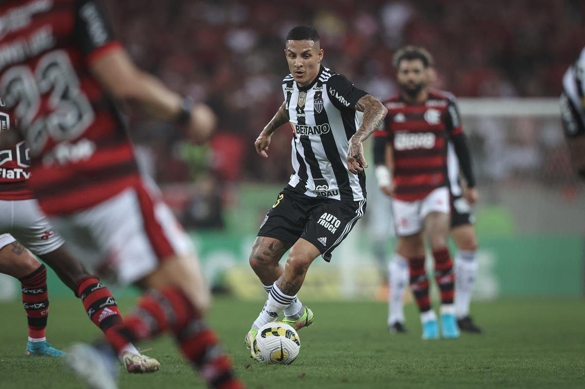 Fotos do jogo de volta das oitavas de final da Copa do Brasil, entre Flamengo e Atltico, no Maracan, no Rio de Janeiro