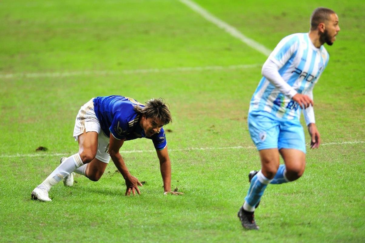 Fotos de Cruzeiro x Londrina, no Mineiro, pela 15 rodada da Srie B