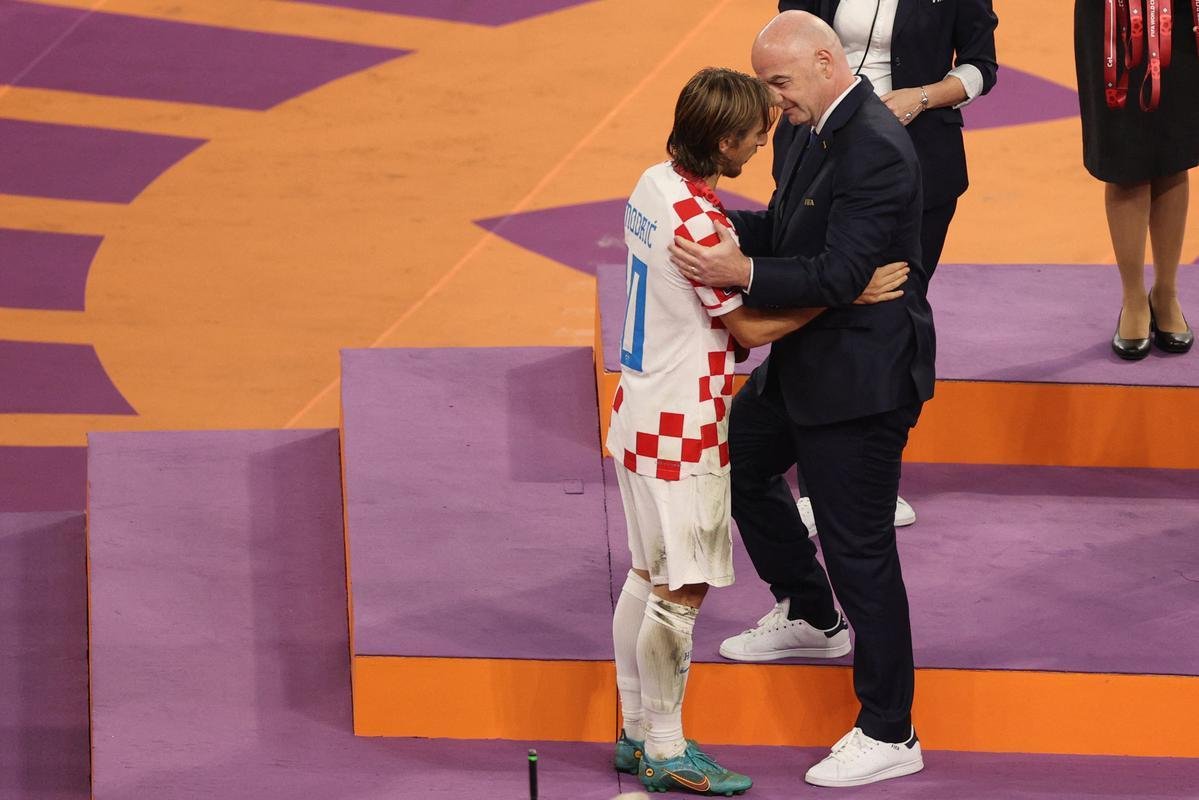 Festa e premiao dos jogadores da Crocia pela conquista do terceiro lugar na Copa do Mundo de 2022, no Catar. Time croata venceu o Marrocos por 2 a 1 neste sbado (17), no Estdio Internacional Khalifa, em Doha