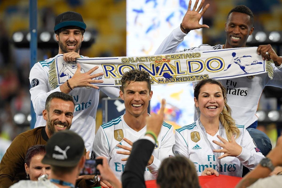 Festa do Real Madrid com a conquista da 13 Liga dos Campees, a terceira de forma seguida