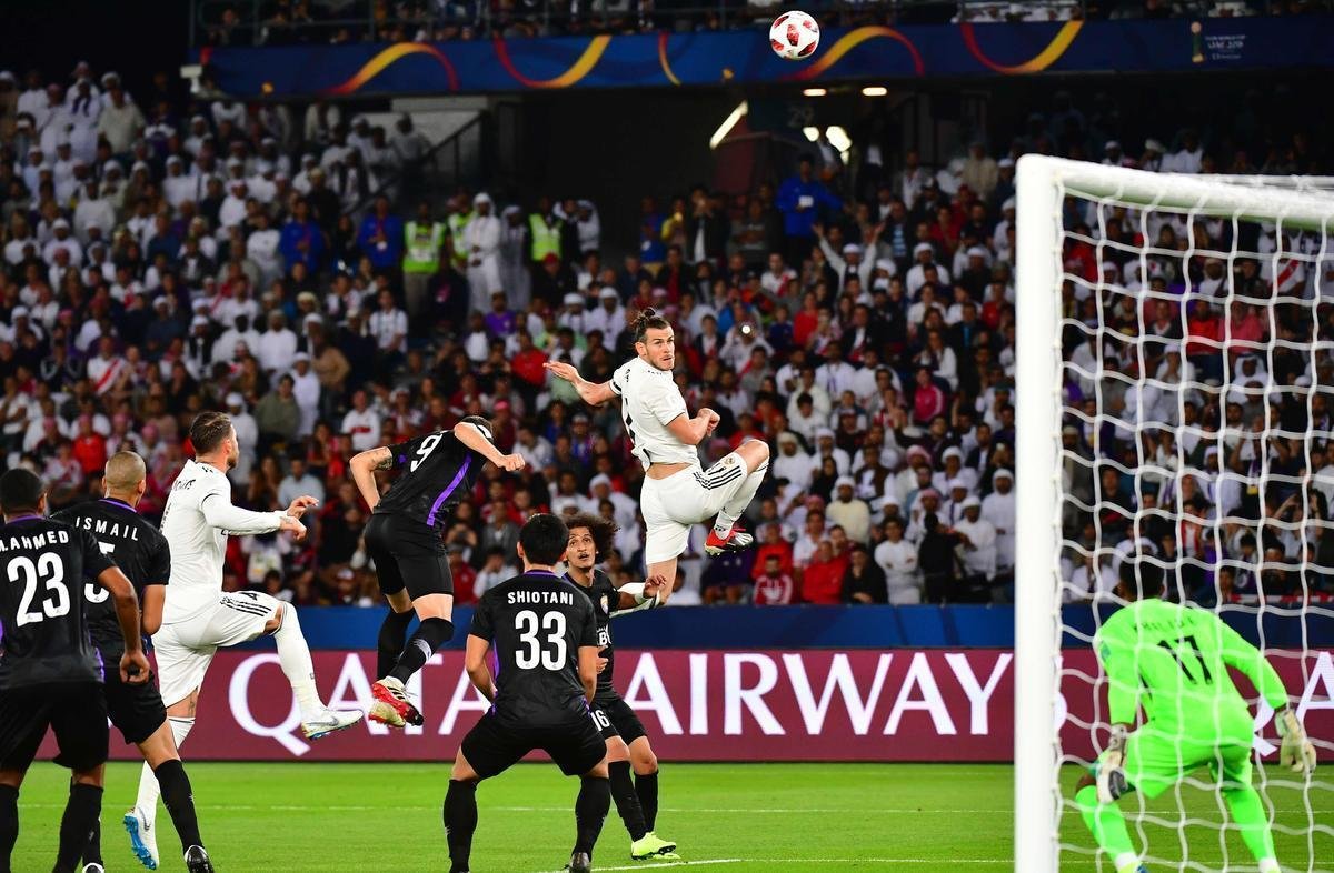 Com gols de Modric, Sergio Ramos, Llorente e Yahia (contra), Real Madrid derrotou o Al Ain por 4 a 1 e fez histria ao conquistar seu terceiro ttulo consecutivo do Mundial de Clubes