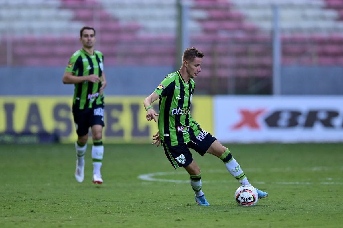 O Amrica recebeu o Tombense neste sbado (19), em jogo vlido pela 11 rodada do Campeonato Mineiro. Sem pblico, a partida foi realizada no Estdio Independncia, em Belo Horizonte.