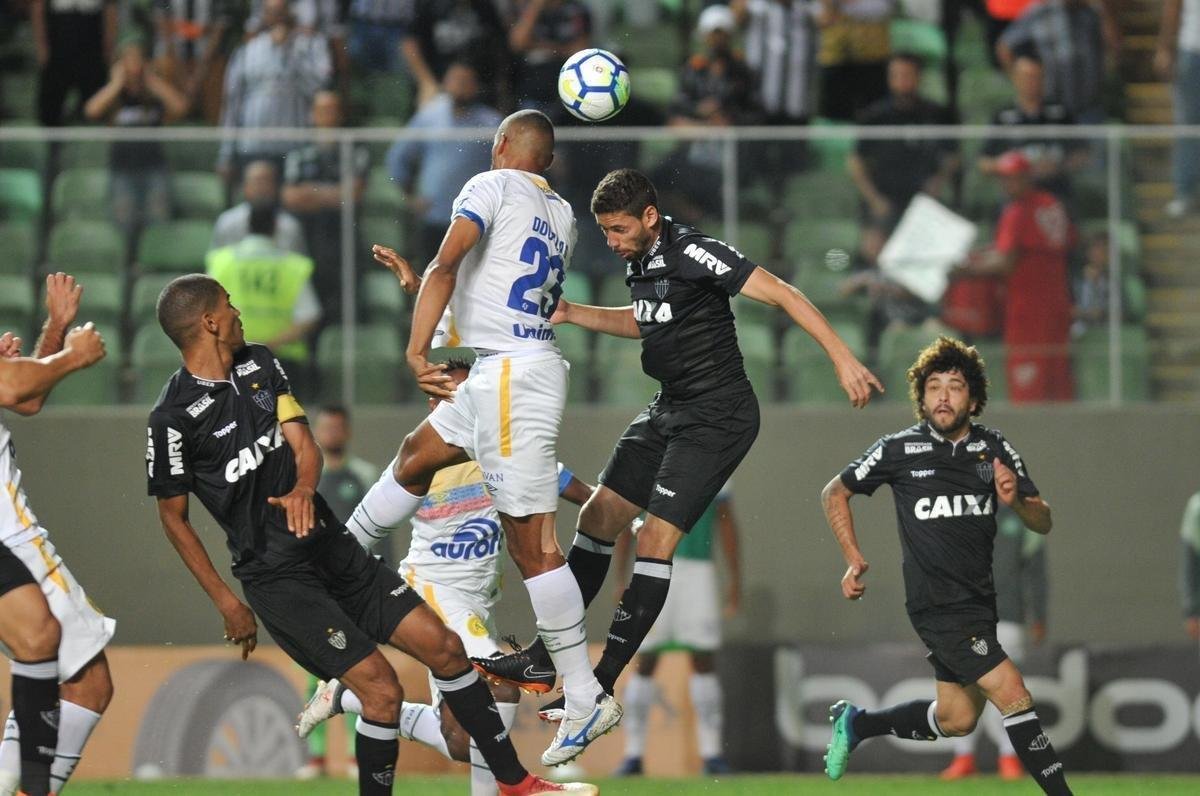 Imagens do empate sem gols entre Atltico e Chapecoense, no Independncia