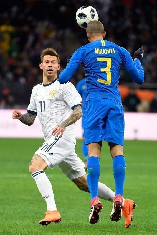 Imagem da partida amistosa entre Rssia e Brasil, no Estdio Lujniki, em Moscou