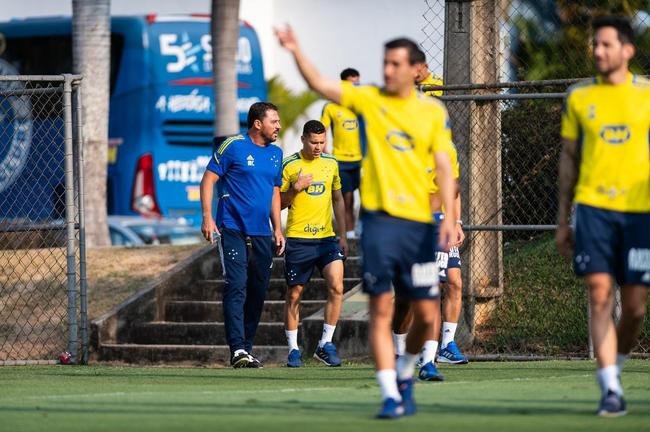 Fotos do treino do Cruzeiro desta segunda-feira (27/9)