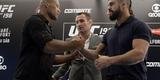 Imagens da coletiva do UFC 198, no Rio de Janeiro - Jacar� e Belfort se cumprimentam