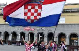 Reaes da torcida croata em Zagreb depois da perda do ttulo da Copa do Mundo para a Frana
