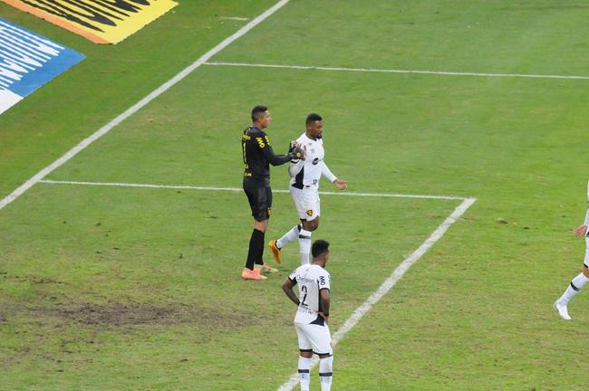 Fotos do jogo entre Cruzeiro e Sport, no Mineiro, em Belo Horizonte, pela 15 rodada da Srie B do Campeonato Brasileiro (28/6/2022)