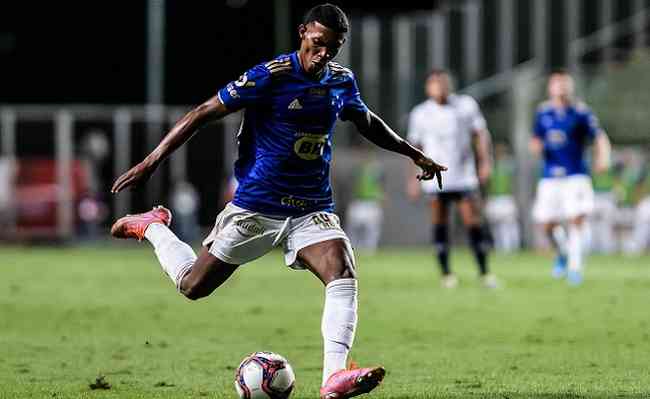 Vitor Leque vai desfalcar o Cruzeiro na partida contra o Vila Nova-GO
