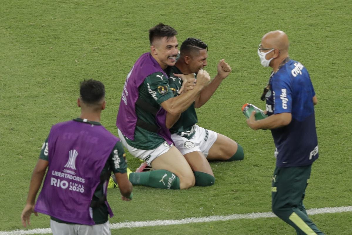 Atacante Breno Lopes, que iniciou a carreira no Cruzeiro, marcou o gol do título do Palmeiras aos 53 minutos do segundo tempo na decisão contra o Santos e se sagrou campeão da Libertadores