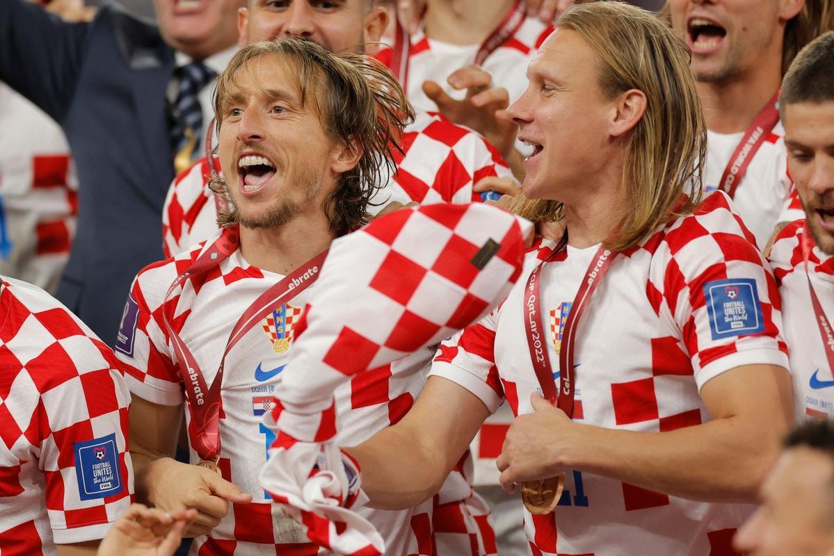 Festa e premiao dos jogadores da Crocia pela conquista do terceiro lugar na Copa do Mundo de 2022, no Catar. Time croata venceu o Marrocos por 2 a 1 neste sbado (17), no Estdio Internacional Khalifa, em Doha