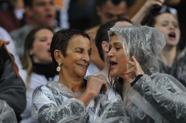 Franco Di Santo abriu o placar para o Atltico aos 37 minutos do primeiro tempo. Depois de cruzamento, ele arrematou de perna esquerda e colocou o Galo em vantagem no Mineiro