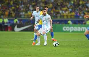 Fotos da vitria do Brasil sobre a Argentina, por 2 a 0, no Mineiro, pela semifinal da Copa Amrica; Gabriel Jesus e Firmino marcaram os gols da seleo em BH