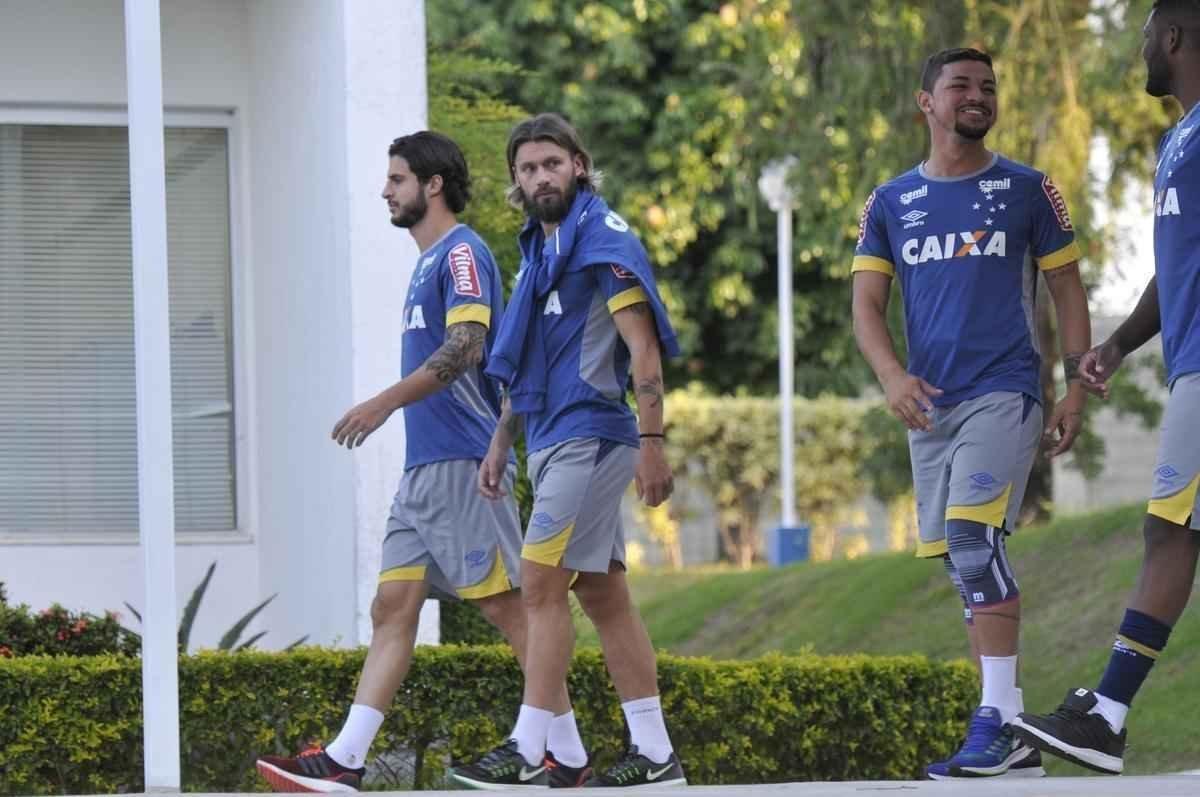 Mano Menezes testou novidades no Cruzeiro para enfrentar o So Paulo na estreia do Brasileiro