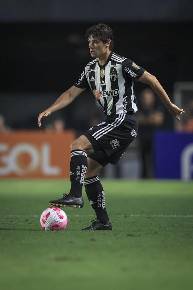 Fotos do jogo entre Santos e Atltico na Vila Belmiro, em Santos, pela 30 rodada do Campeonato Brasileiro