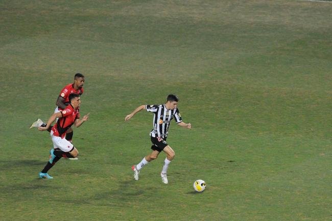 Fotos da vitria do Atltico por 2 a 0 sobre Atltico-GO pelo Campeonato Brasileiro