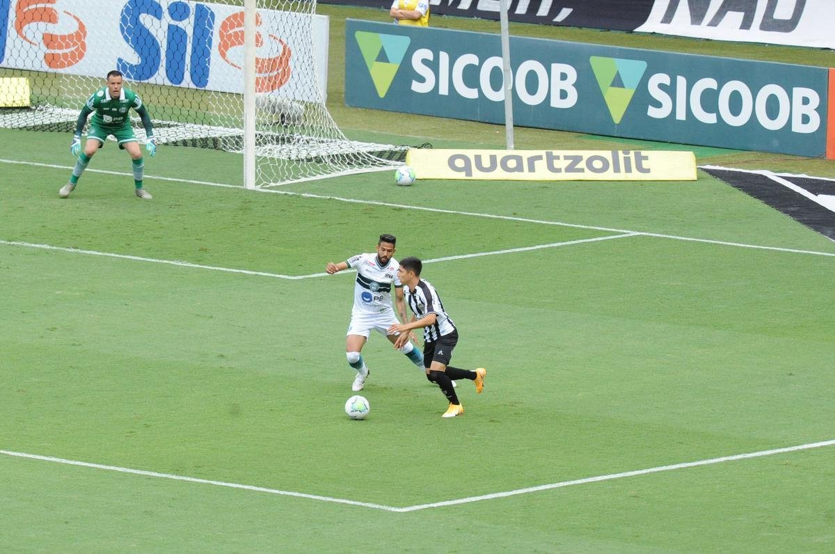 Imagens do jogo entre Atltico e Coritiba, pela 27 rodada da Srie A do Campeonato Brasileiro, no Mineiro