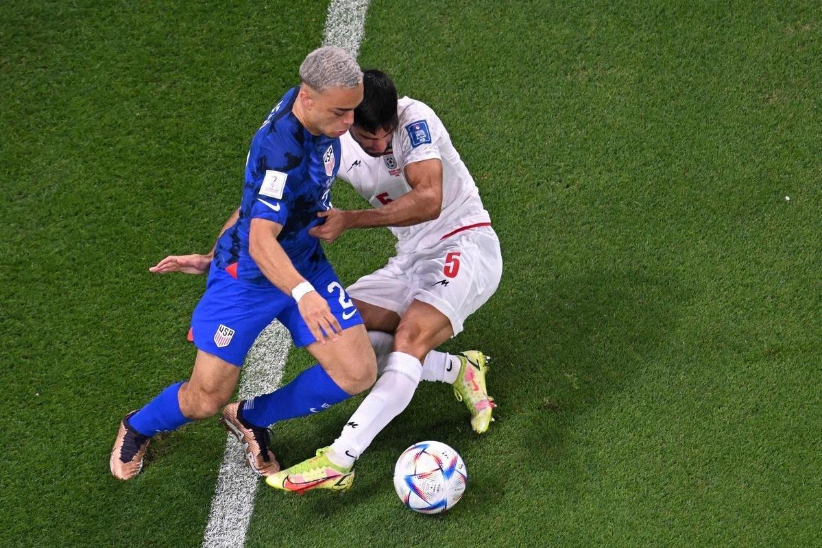 Ir e Estados Unidos se enfrentaram no Estdio Al Thumama