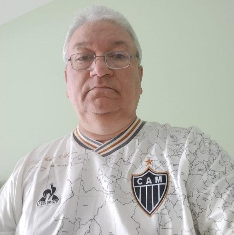 Adilson Alves Pinto - torcedor aposentado, 58 anos: 