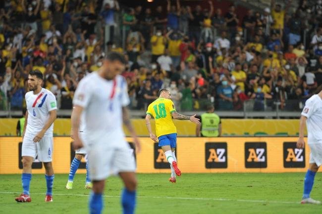 Brasil goleou o Paraguai por 4 a 0 no Mineiro, em BH, pelas Eliminatrias da Copa do Mundo, com gols de Raphinha, Philippe Coutinho, Antony e Rodrygo