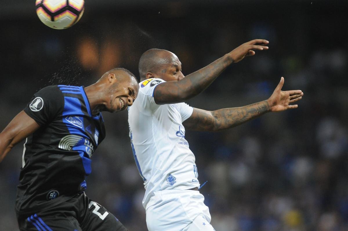 Equipes se enfrentaram pela sexta rodada do Grupo B da Copa Libertadores