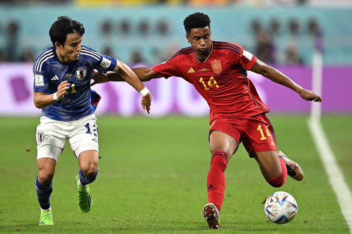 No Estdio Internacional Khalifa, Japo e Espanha duelaram pela terceira ltima rodada do Grupo E da Copa do Mundo do Catar