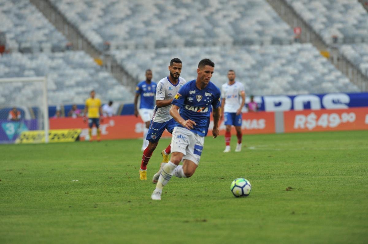 Cruzeiro e Bahia duelam em partida vlida pela 19 rodada do Campeonato Brasileiro