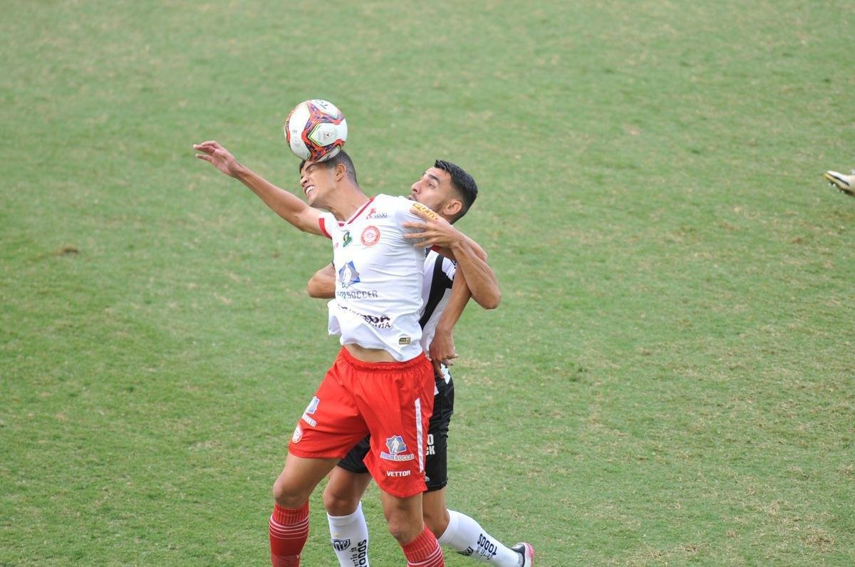 Fotos do jogo de ida da semifinal do Mineiro entre Tombense e Atltico, no Independncia, em Belo Horizonte.