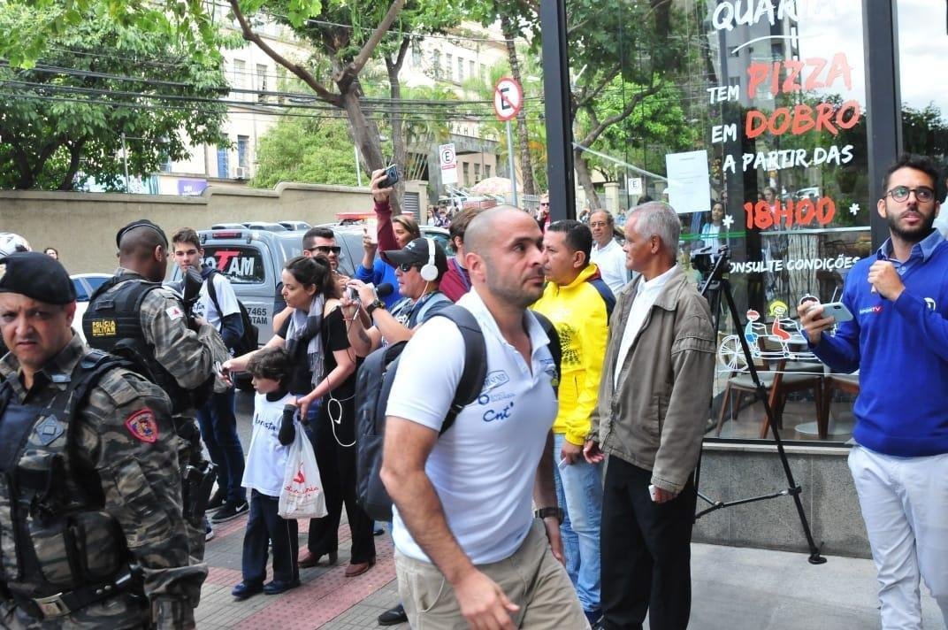 Delegao do Equador desembarcou nesta tera-feira em Belo Horizonte, onde estrear na Copa Amrica