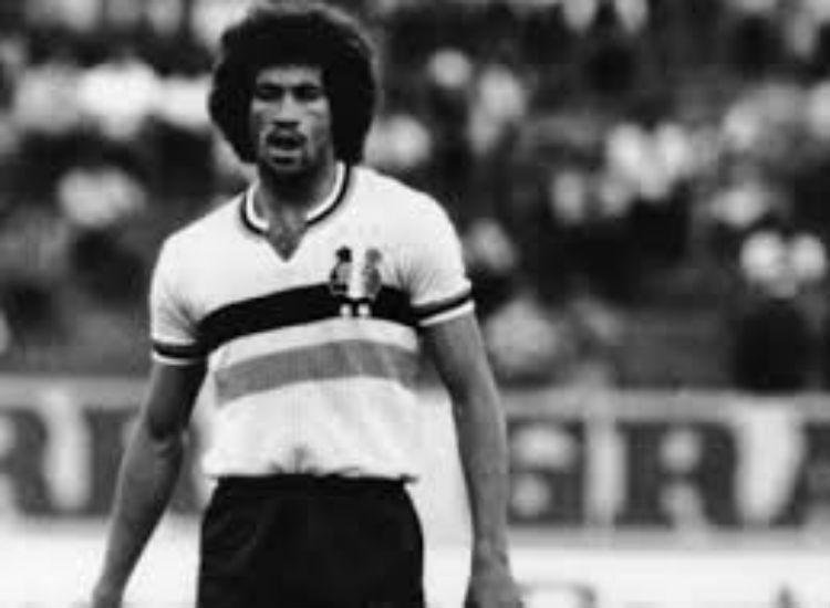 Copa do Mundo de 1978 (Argentina) - O atacante Nunes tambm foi cortado e Roberto Dinamite ocupou sua vaga.