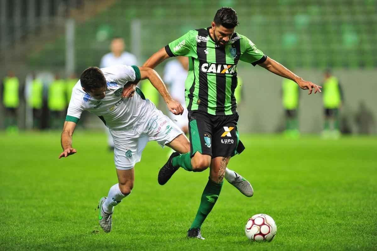 Amrica e Guarani se enfrentaram, no Horto, pela 14 rodada da Srie B do Campeonato Brasileiro