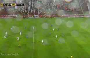 Pingos de chuva atrapalharam qualidade da transmisso da Conmebol, do jogo entre Huracn e Cruzeiro, pelo Facebook Watch