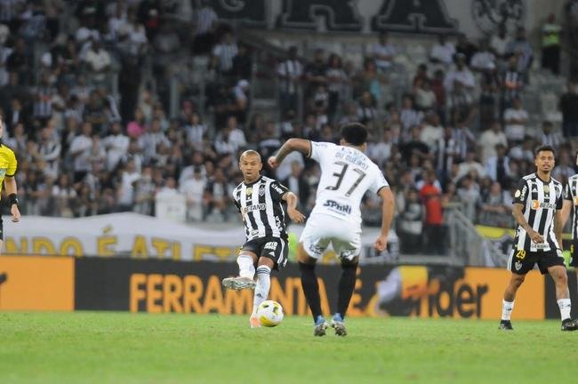 Atltico e orinthians se enfrentaram no Mineiro, neste domingo (24), em jogo vlido pela 19 rodada da Srie A do Campeonato Brasileiro.