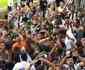 Vitria do Atltico sobre Santos  marcada por protestos de torcedores e tumultos