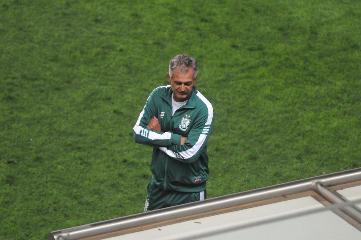 Fotos do jogo entre Amrica e Cricima, no Independncia, em Belo Horizonte, pela terceira fase da Copa do Brasil.