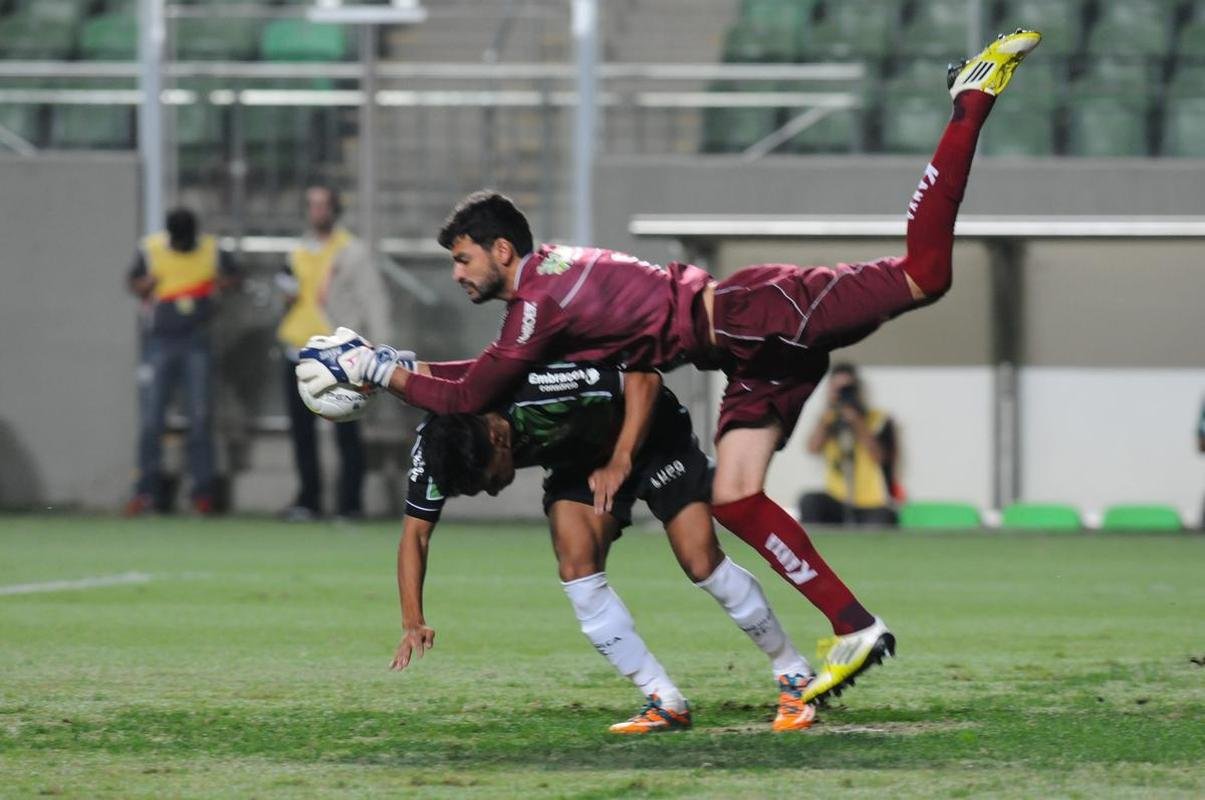 Imagens do jogo entre Amrica e Mogi Mirim no Independncia