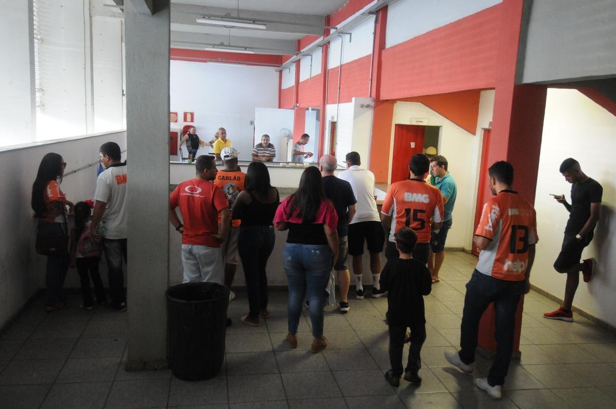 Coimbra venceu o Uberlndia por 1 a 0 e conquistou o trofu do Mdulo II do Campeonato Mineiro