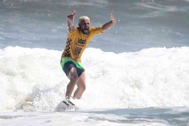 Após adiamentos, final do Mundial de Surfe 2021 acontece hoje (14)