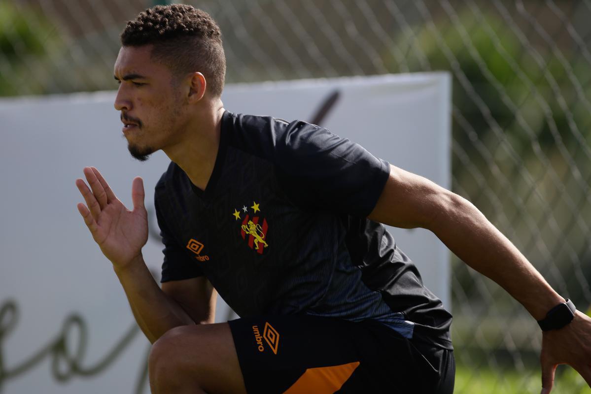 Nesta quinta-feira, sob o comando do treinador Daniel Paulista, Sport realizou primeiro trabalho ttico aps retorno s atividades