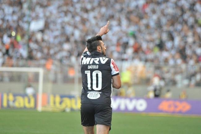 D�tolo marcou gol de placa no Independ�ncia e fechou com chave de ouro grande atua��o