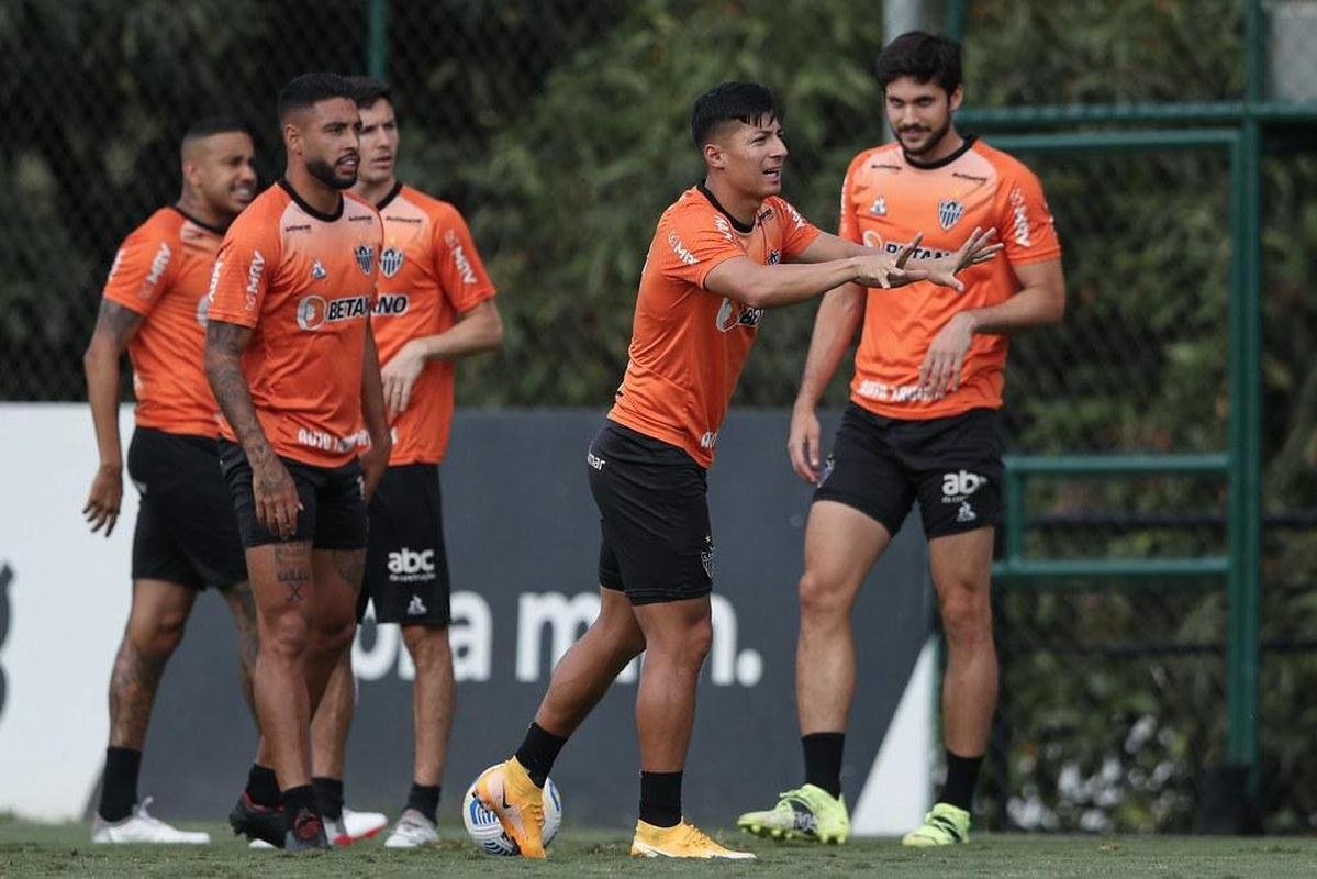 Atltico fecha preparao para enfrentar o Juventude; veja fotos