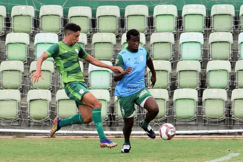 O América treinou nesta quinta-feira (11), no CT Lanna Drumond, em Belo Horizonte. A atividade visou o confronto contra a Caldense, pela 4ª rodada do Campeonato Mineiro. A partida será realizada no Estádio Independência, às 21h do próximo sábado (13).